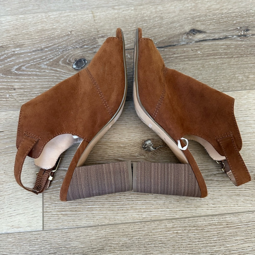 Express peep toe heeled booties brown 8 - Picture 5 of 9